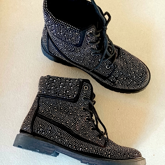 Rock & Candy Shoes - Rock & Candy Studded Rhinestone Black Biker BootsFaux fur linedWomen's Size 9
